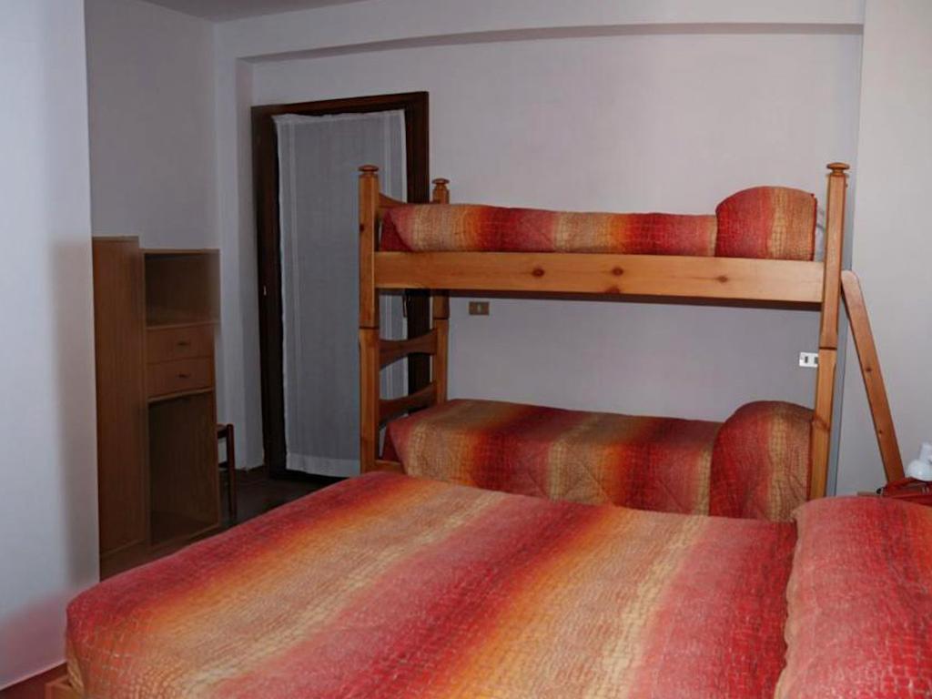 Hotel Ristorante Sassi Rossi Taceno Quarto foto
