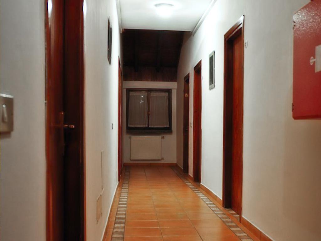 Hotel Ristorante Sassi Rossi Taceno Exterior foto
